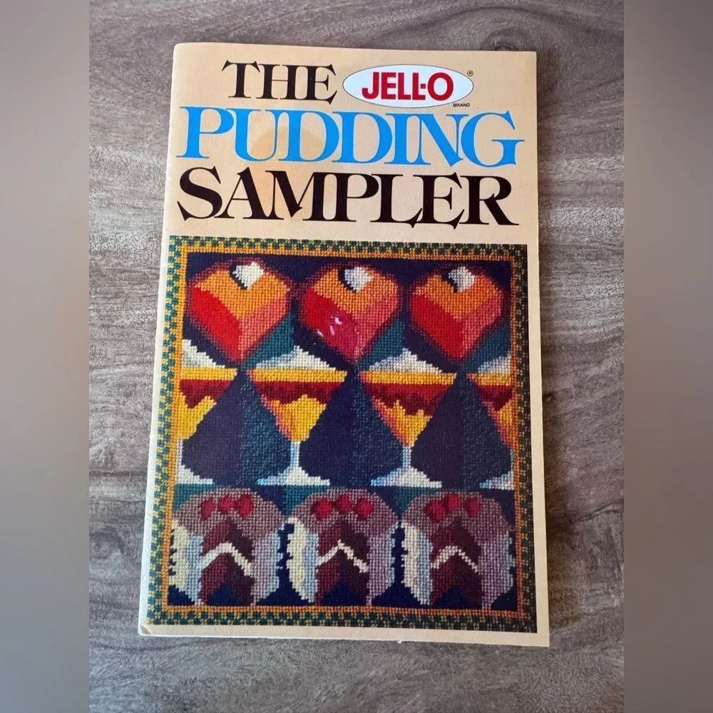 The JelloāPudding Sampler Booklet 1976 Cookbook General Foods
